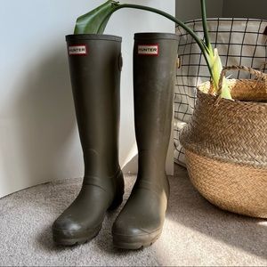 Olive Hunter Wellies Rain Boot size 6